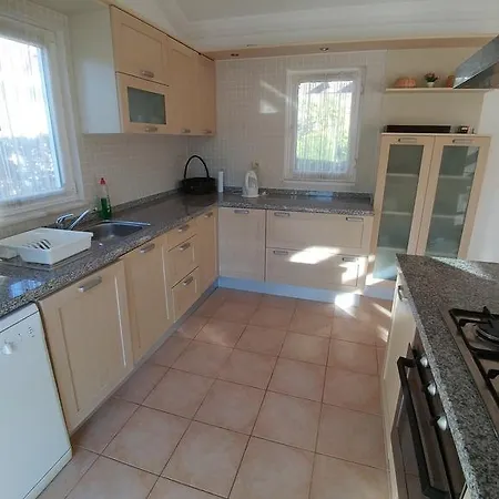 Oasis Village Villa *