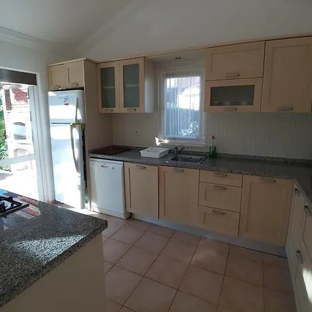 Oasis Village Вилла