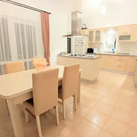 Вилла Oasis Village